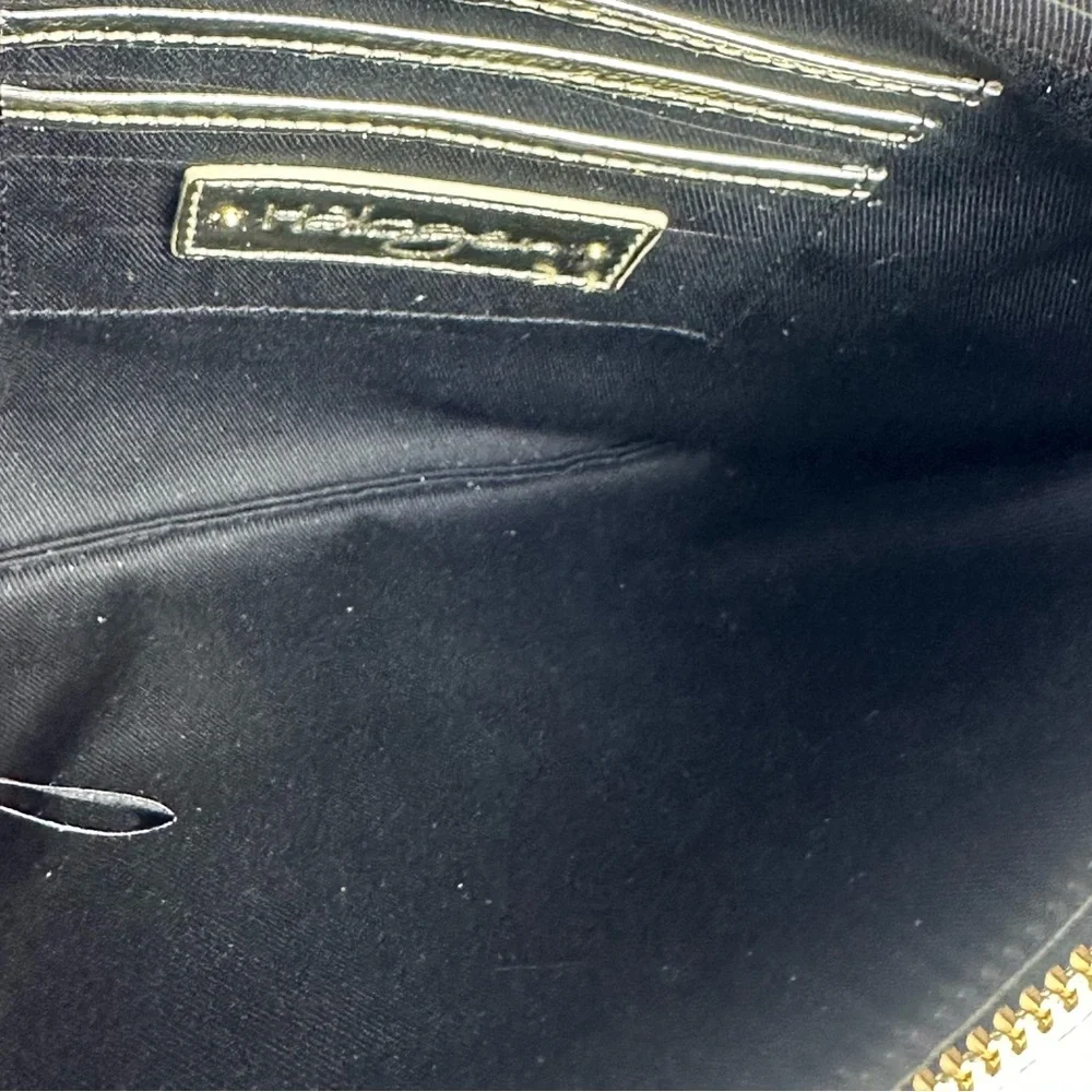 Halogen gold lame
